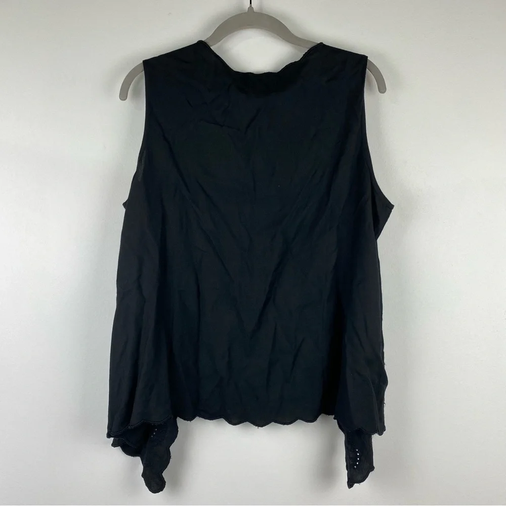 NorthStyle Black Scalloped Eyelet Detail Open Flowy Vest, Size Medium